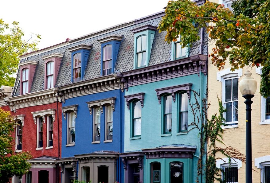 Retirement-Ready Homes: What to Look for When Buying
