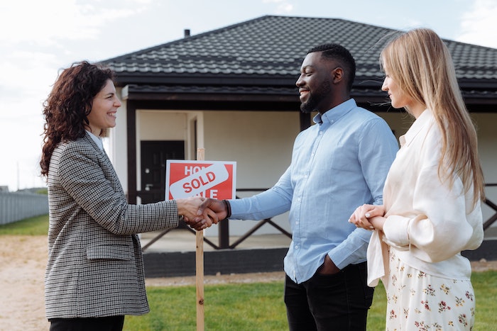 How to Remove Backgrounds from Real Estate Images: A Guide